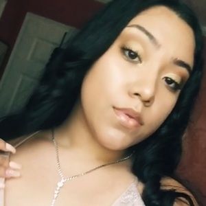 Meet your Posher, Abigail